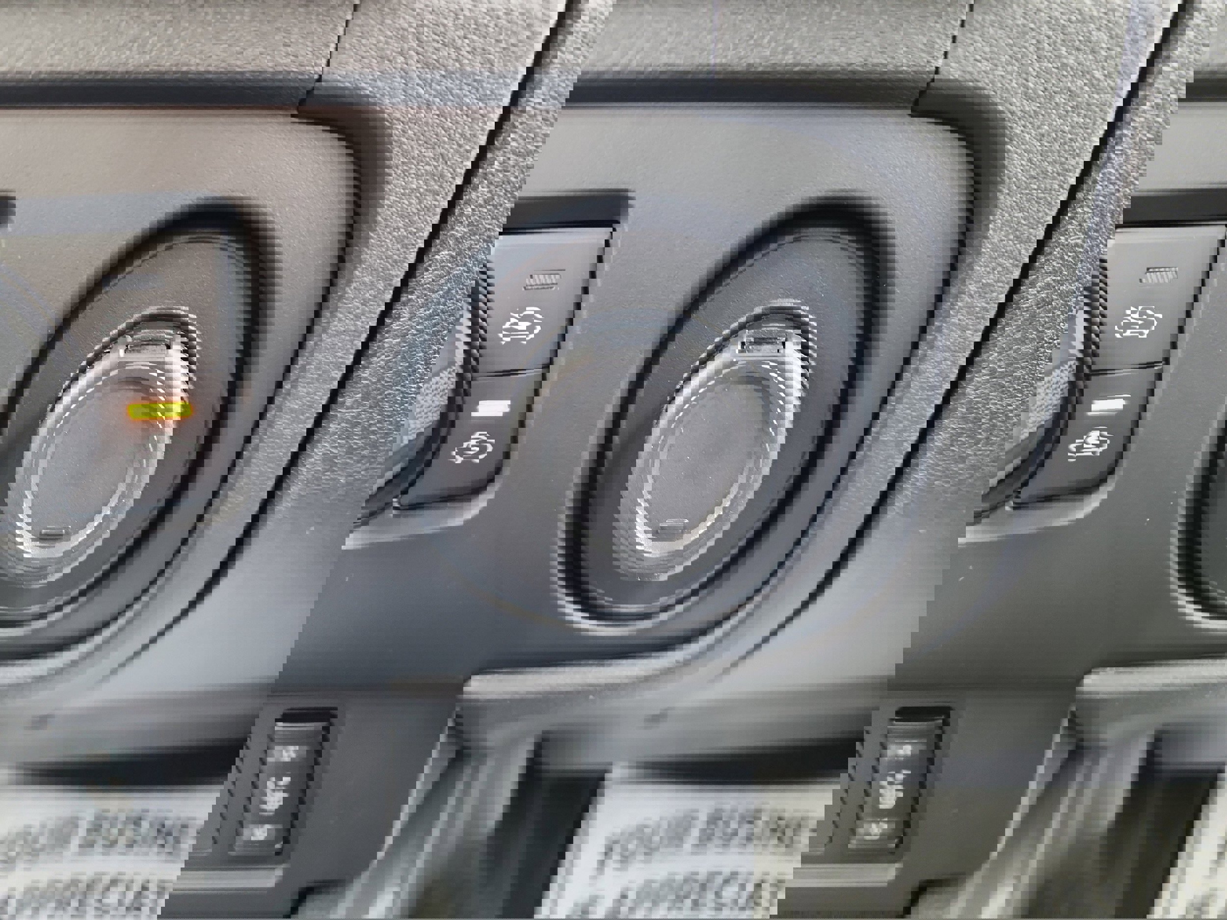 New 2026 Nissan Frontier SV image 17