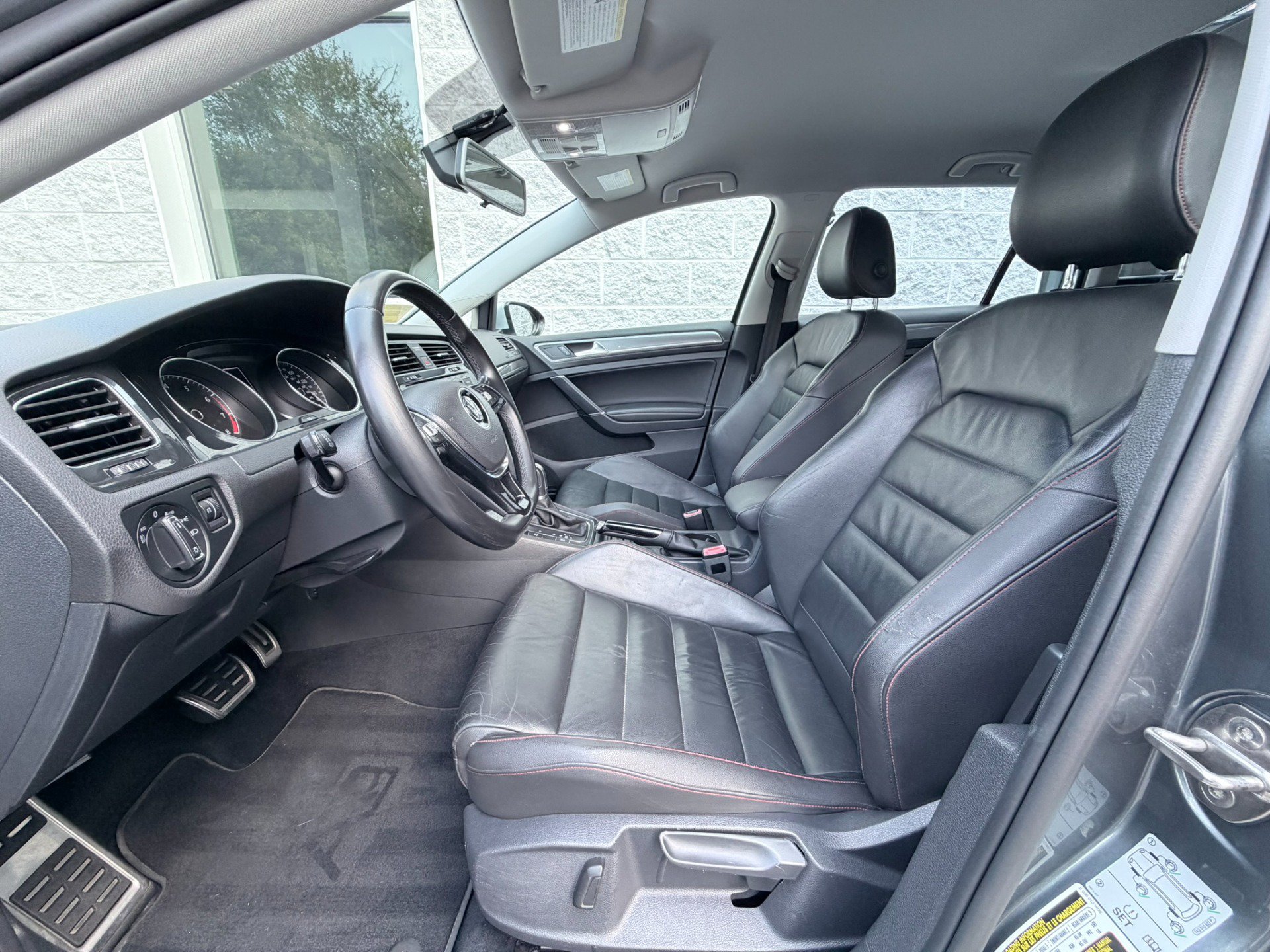 Used 2018 Volkswagen Golf Alltrack S AWD/4WD image 7