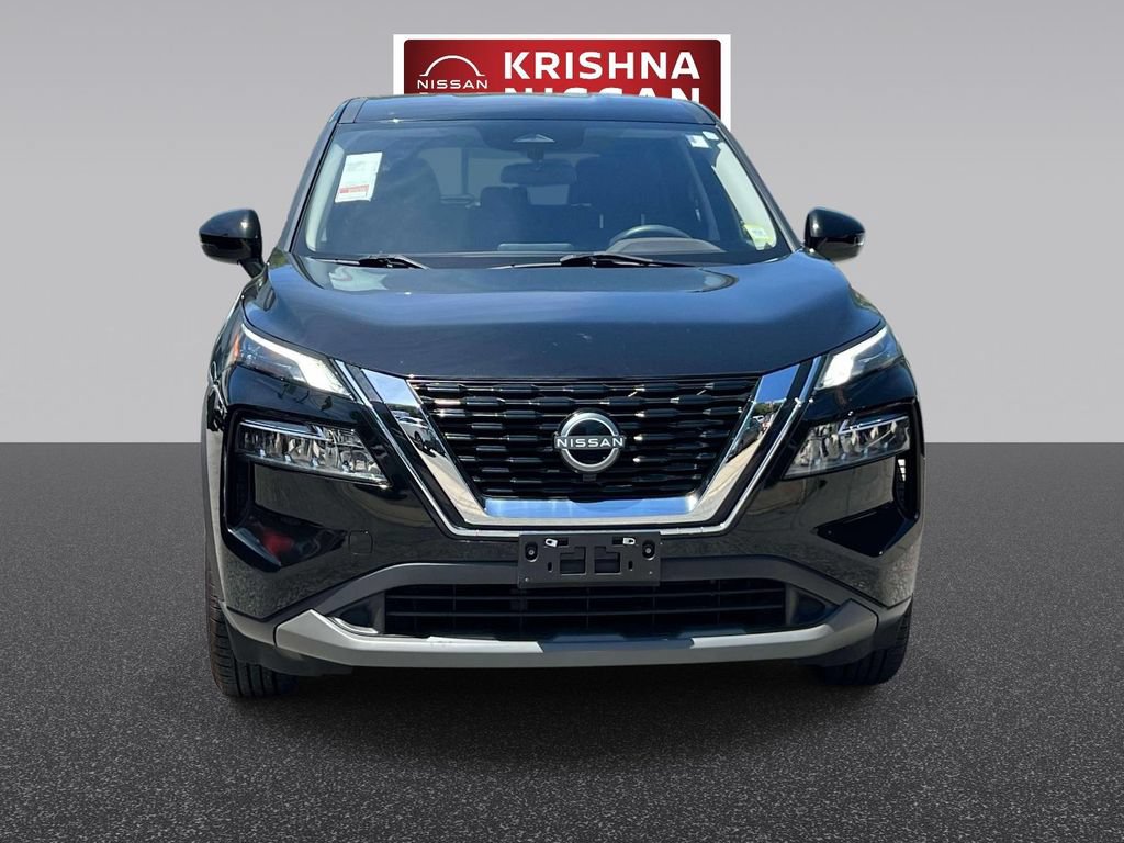 Used 2023 Nissan Rogue SV AWD/4WD image 2