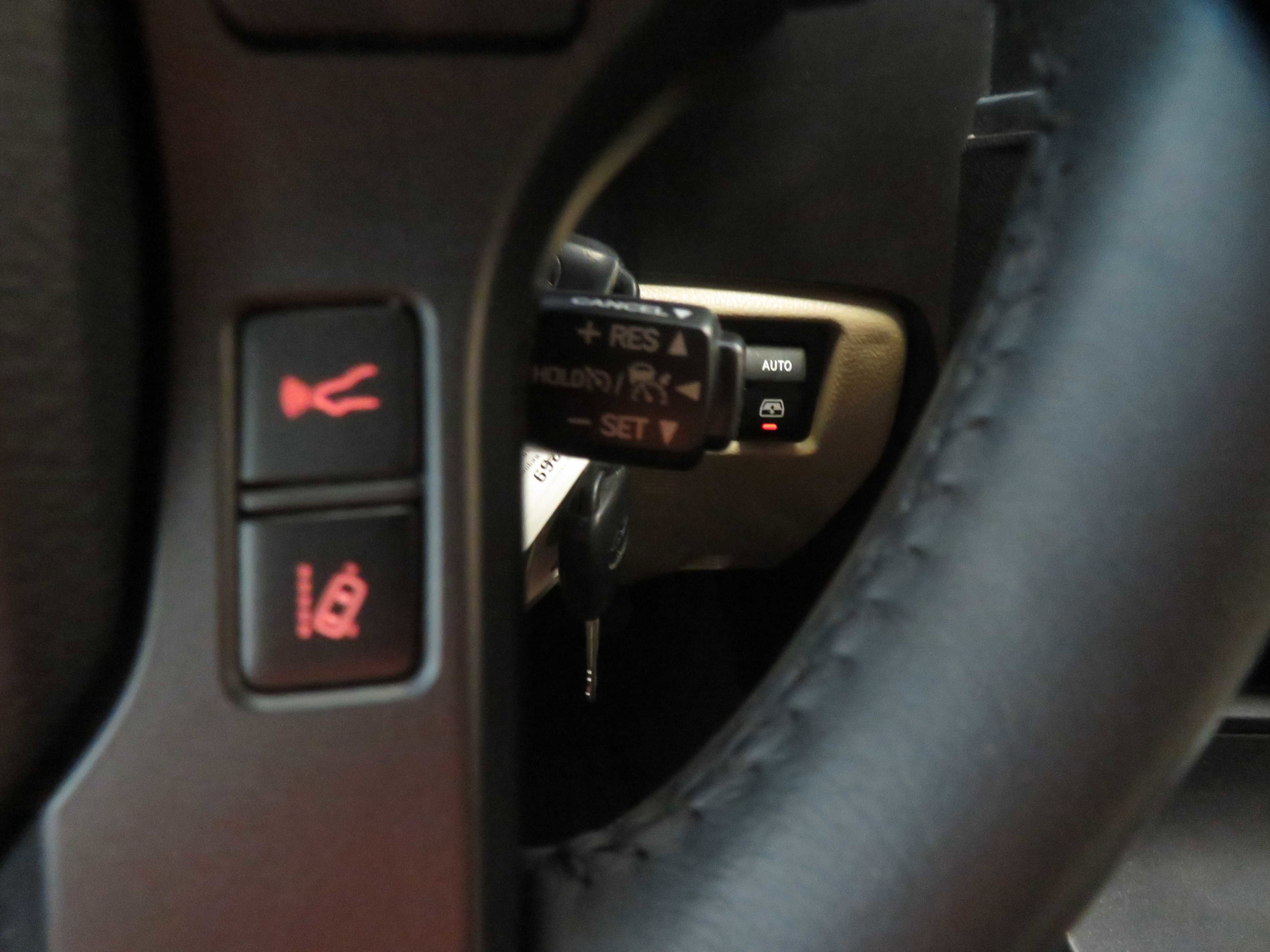 Used 2019 Toyota Sequoia Limited w/ Safety & Convenience Package RWD image 42