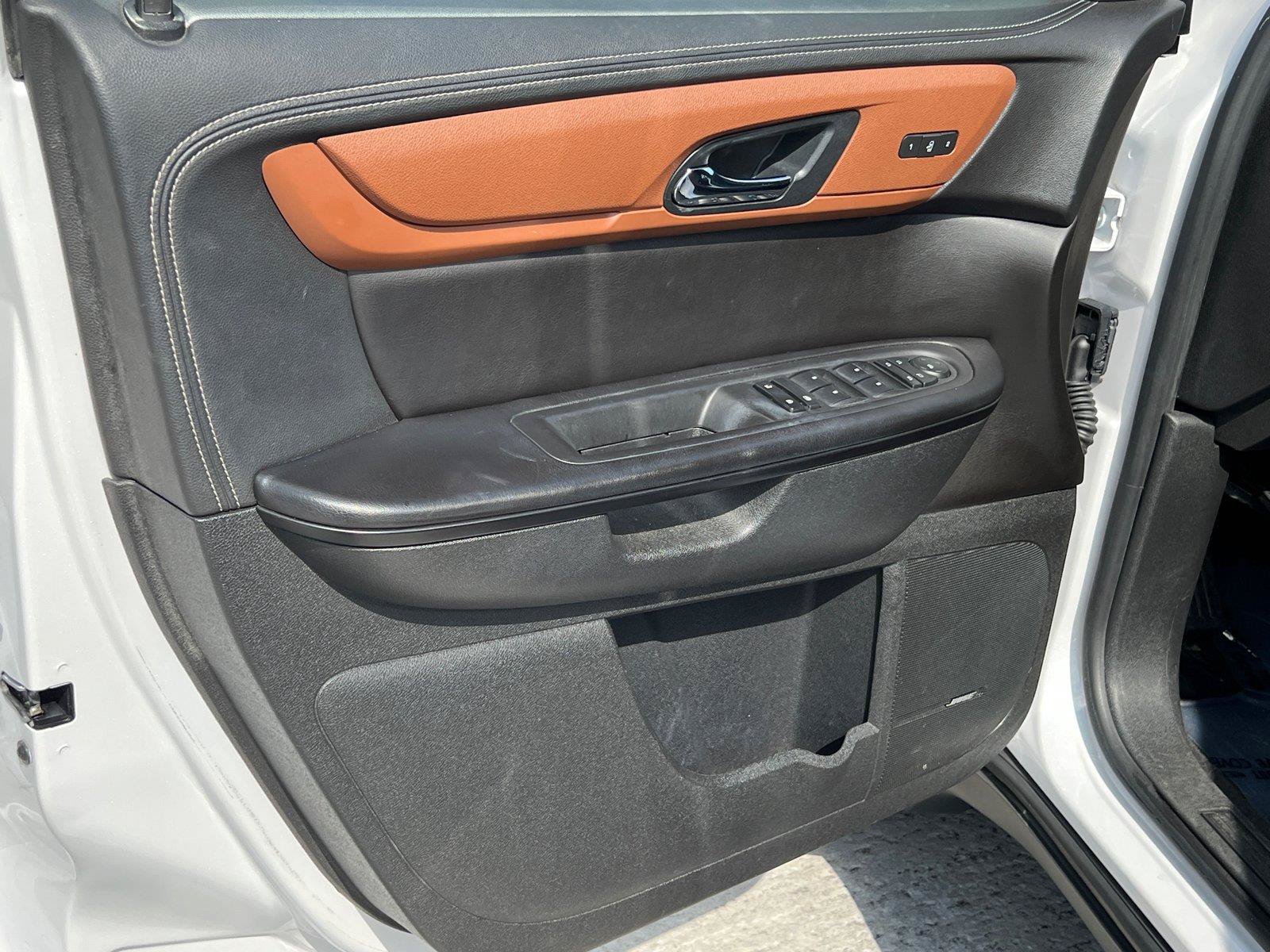 Used 2016 Chevrolet Traverse LT FWD image 10