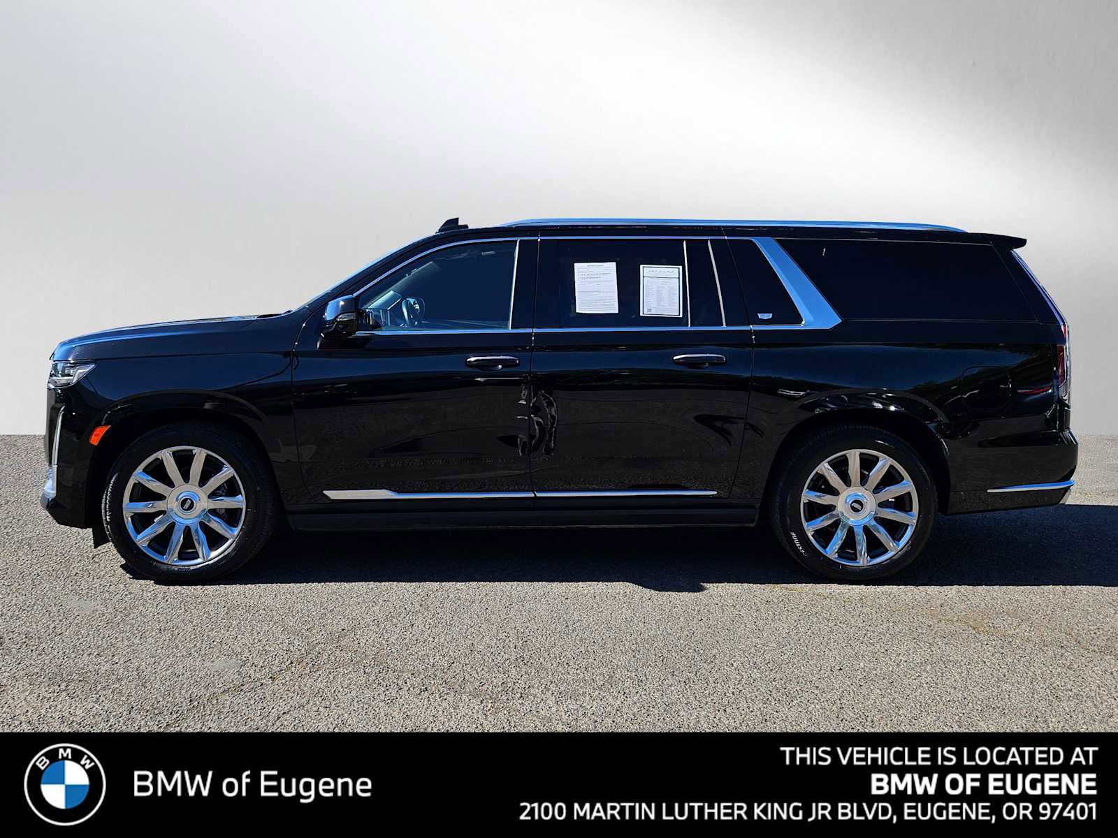 Used 2024 Cadillac Escalade ESV Premium Luxury Platinum AWD/4WD image 6
