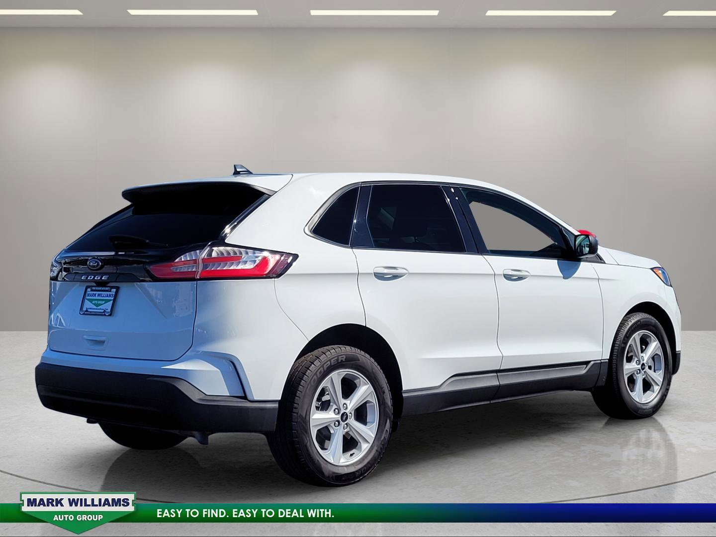 Certified 2024 Ford Edge SE w/ Cargo Accessory Package image 4