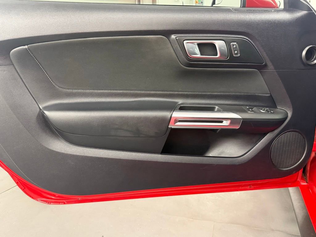 Used 2019 Ford Mustang Coupe w/ Black Accent Package image 26