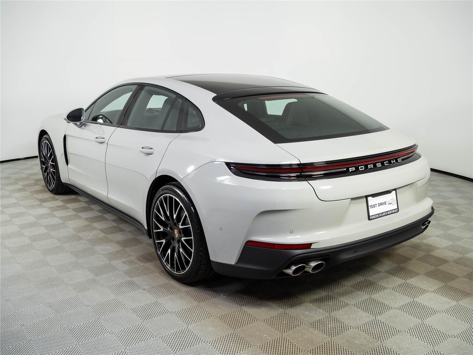 New 2026 Porsche Panamera image 3