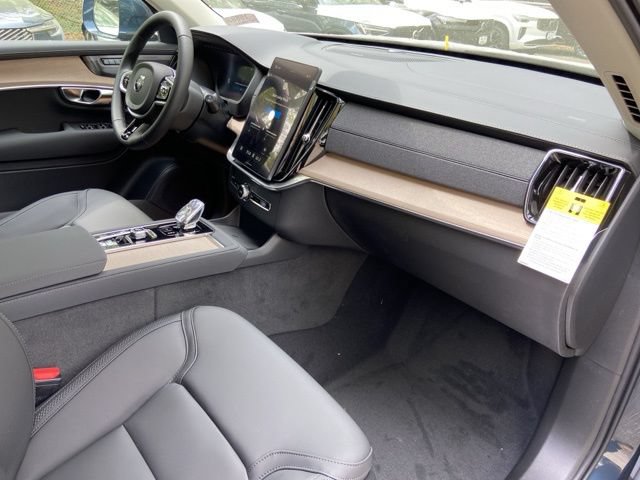 New 2026 Volvo XC90 B5 Plus AWD/4WD image 19