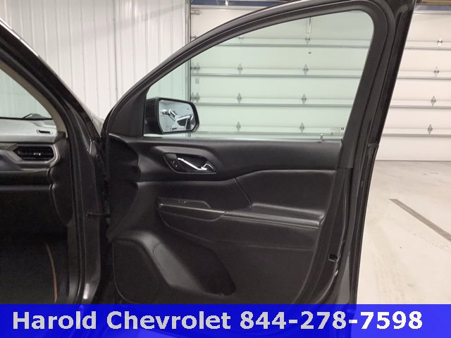 Used 2018 GMC Acadia SLE image 10