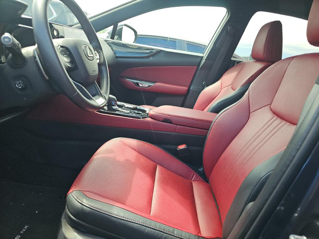 Used 2025 Lexus NX 250 FWD w/ Premium Package image 4