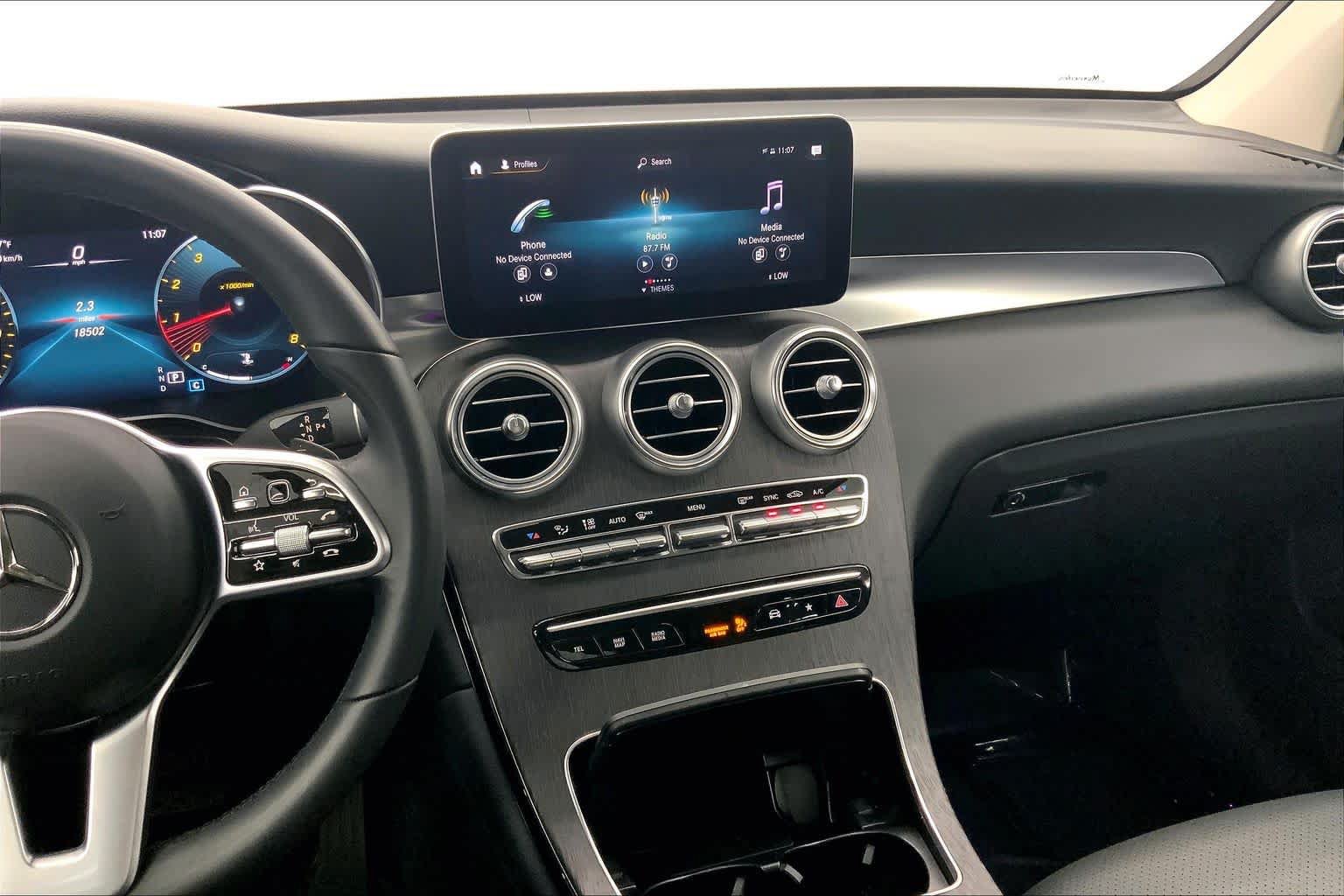 Certified 2022 Mercedes-Benz GLC 300 image 25