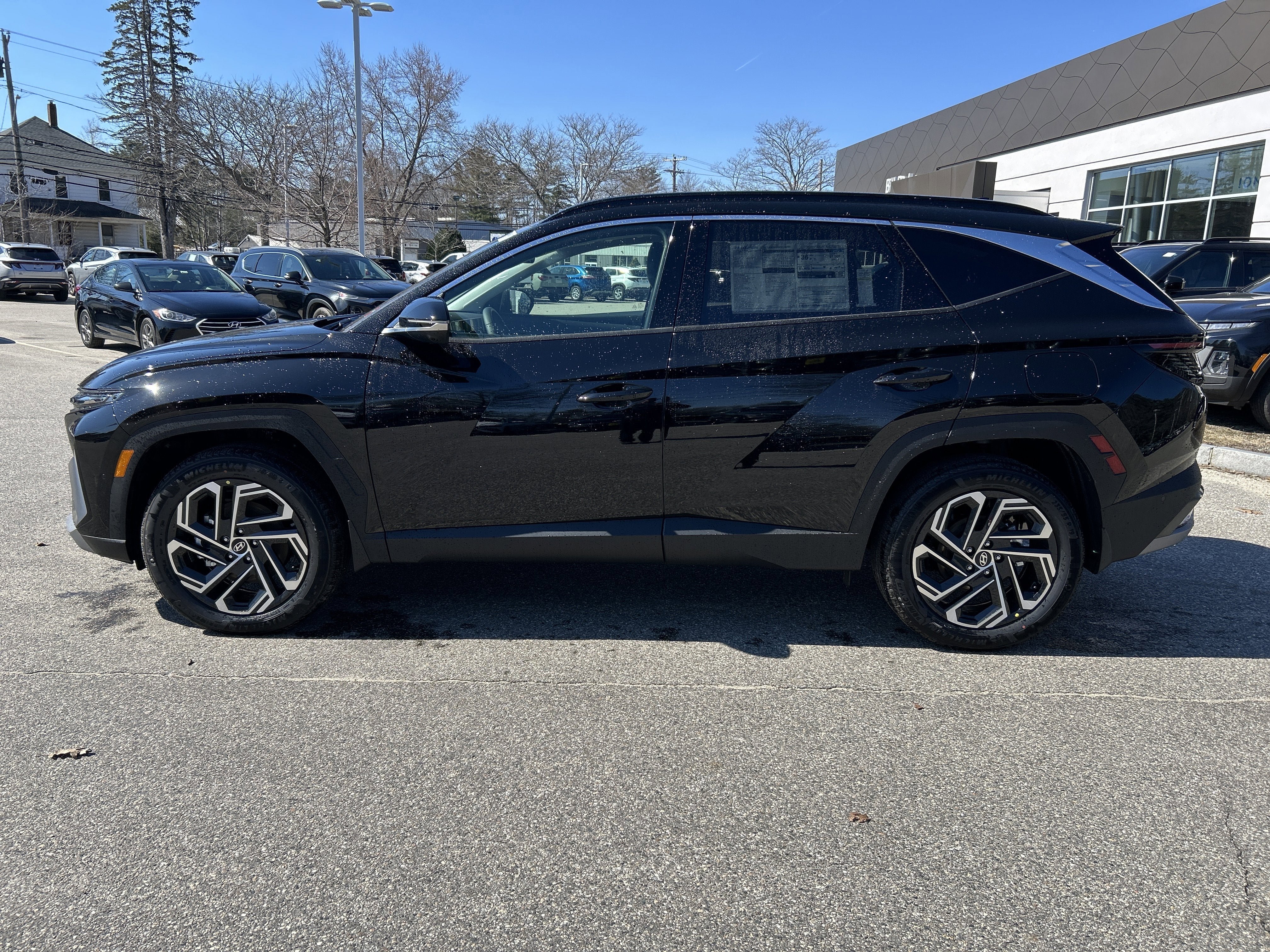 New 2026 Hyundai Tucson Limited AWD/4WD image 2