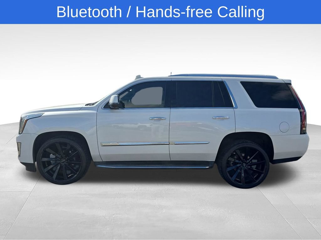 Used 2016 Cadillac Escalade Luxury AWD/4WD image 2