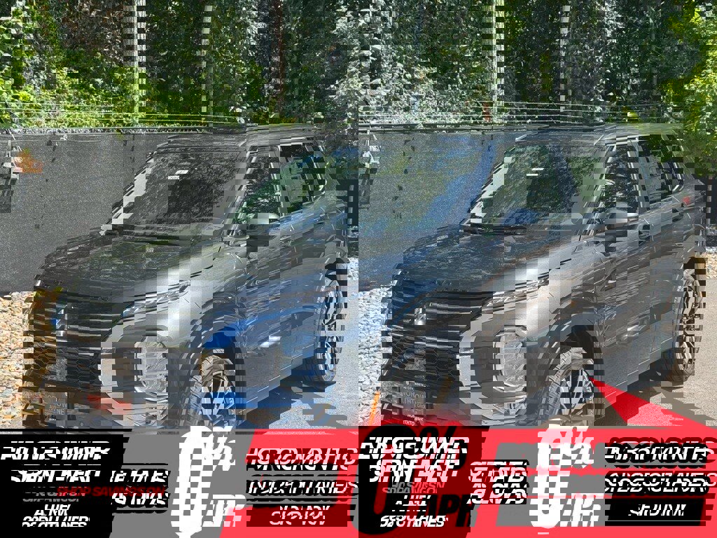 New 2025 Mitsubishi Outlander SE