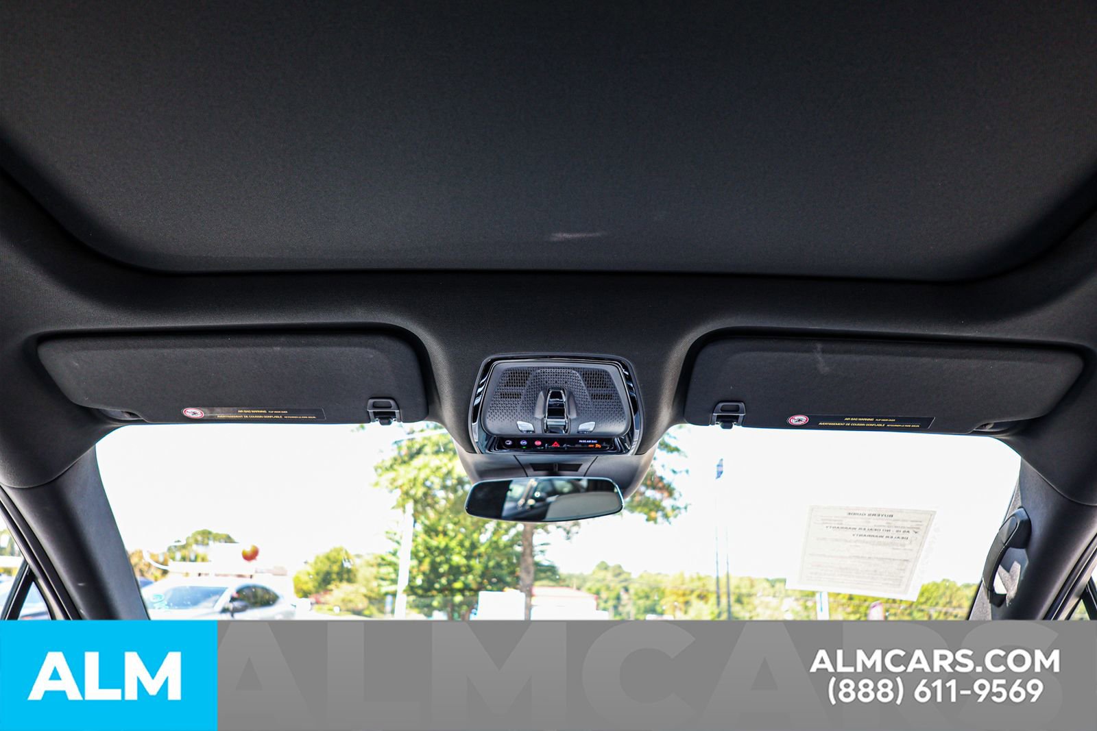 Used 2025 Cadillac Lyriq Luxury image 52