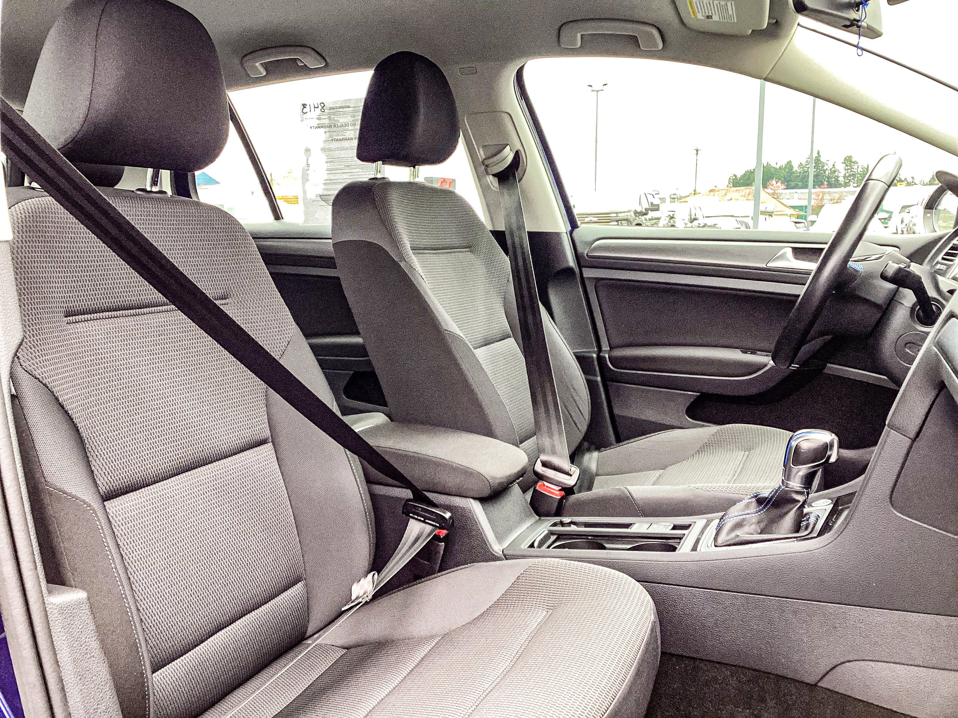 Used 2019 Volkswagen e-Golf SE w/ Driver Assistance Package image 13