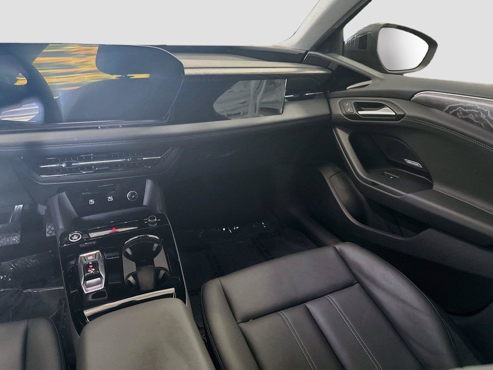 Certified 2025 Audi A6 e-tron Premium Plus w/ Premium Plus RWD image 24