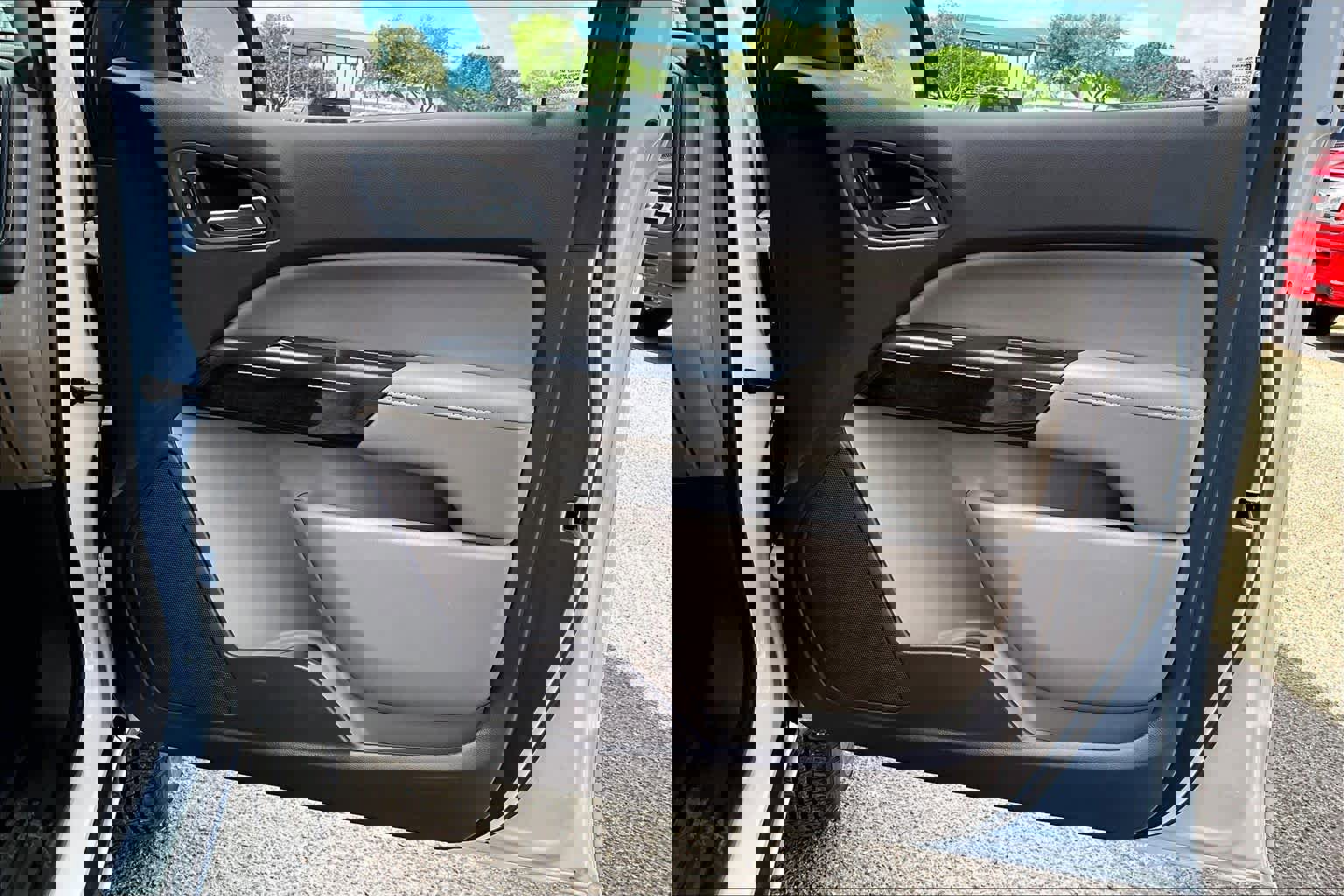 Used 2016 GMC Canyon SLT w/ Driver Alert Package image 23