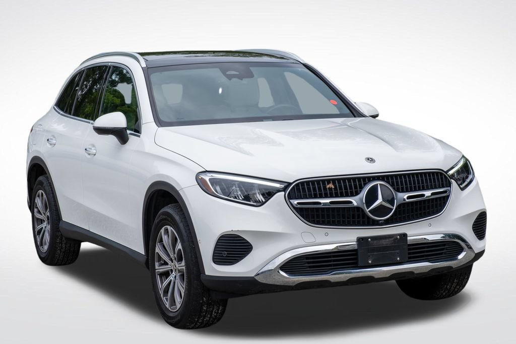 Used 2023 Mercedes-Benz GLC 300 4MATIC image 10