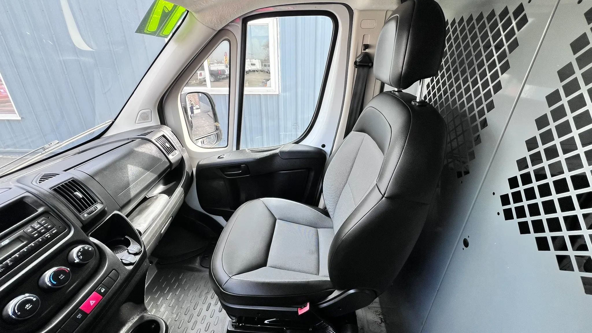 Used 2017 RAM ProMaster 2500 FWD image 19