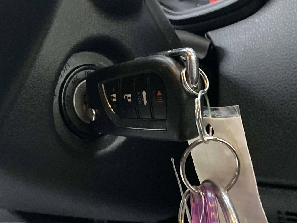 Used 2022 Toyota Corolla SE image 26