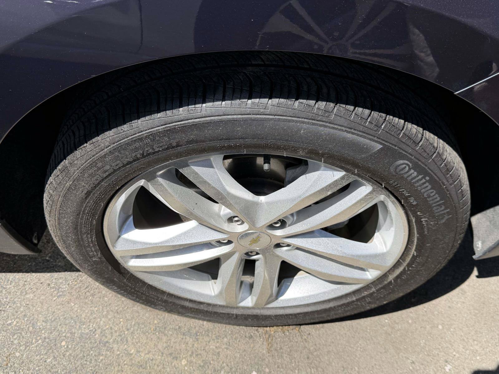 Used 2019 Chevrolet Equinox Premier AWD/4WD image 5