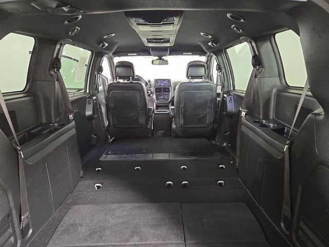 Used 2019 Dodge Grand Caravan GT image 28