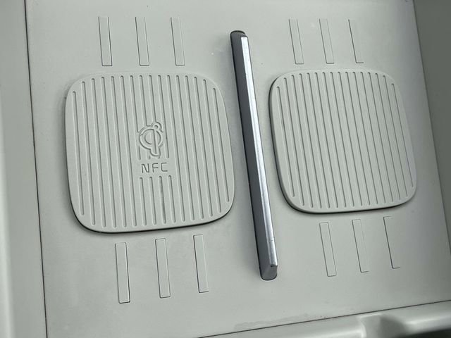 Used 2025 Hyundai Santa Fe Limited image 31