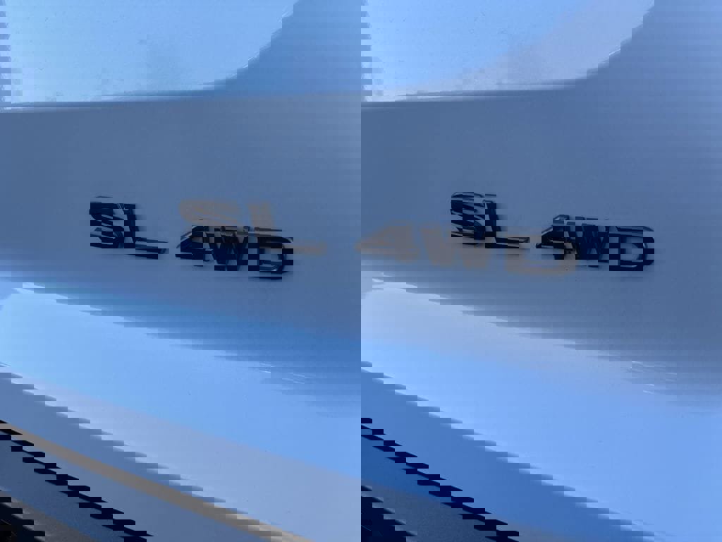 New 2026 Nissan Pathfinder SL image 12