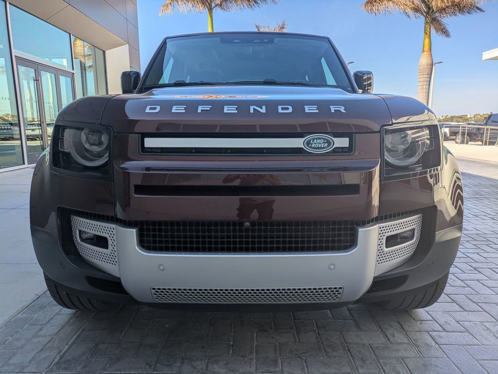 Used 2023 Land Rover Defender 130 First Edition image 9