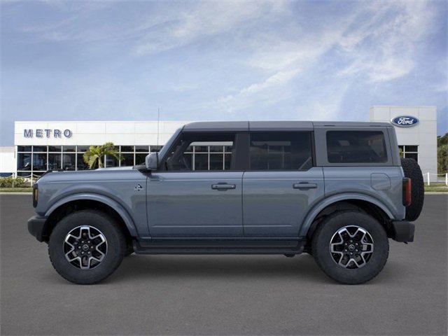New 2025 Ford Bronco Outer Banks image 3