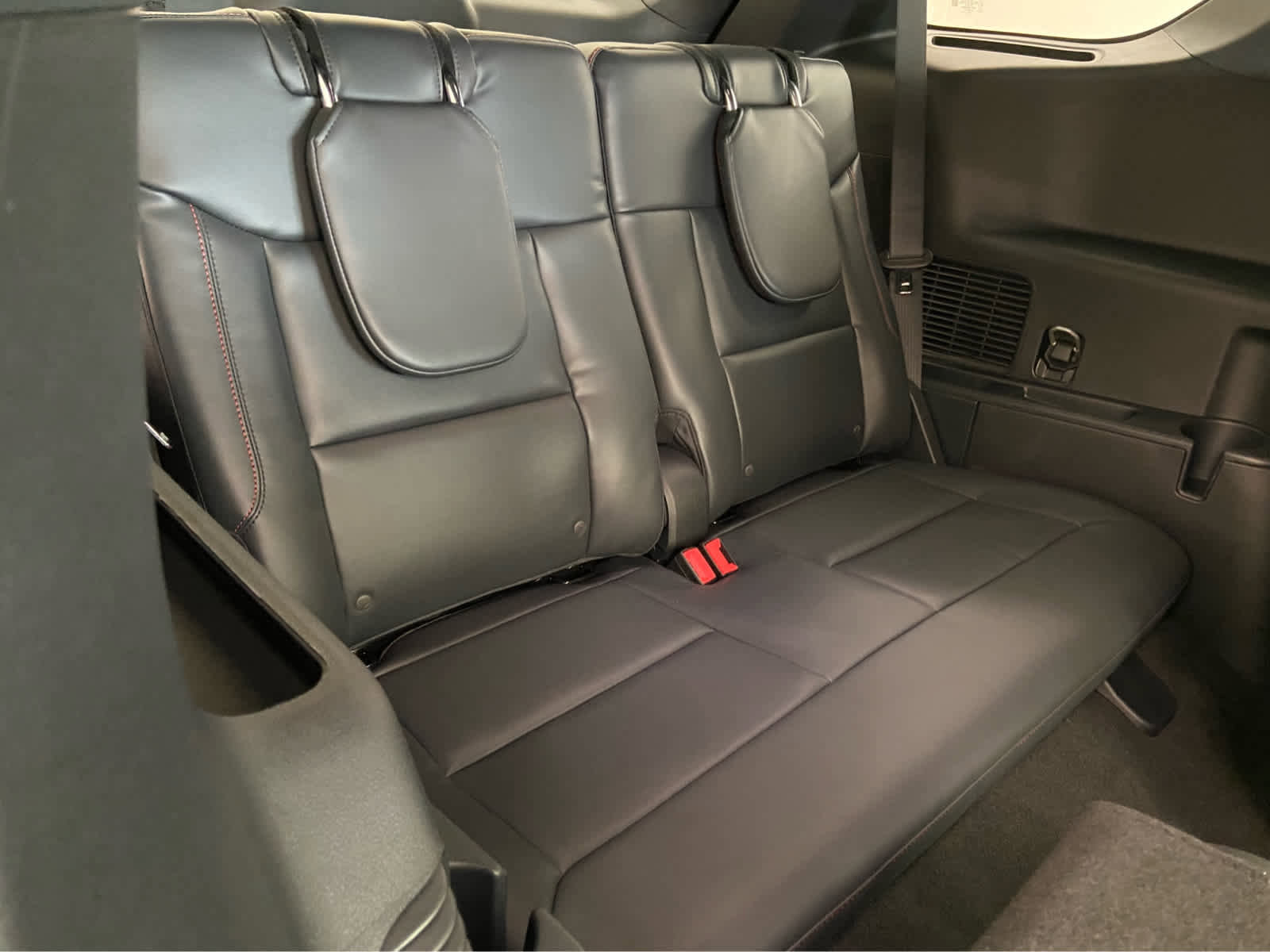 New 2025 Ford Explorer ST image 16