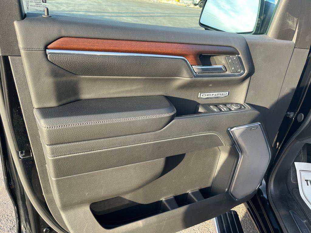 Used 2024 GMC Sierra 1500 Denali AWD/4WD image 19