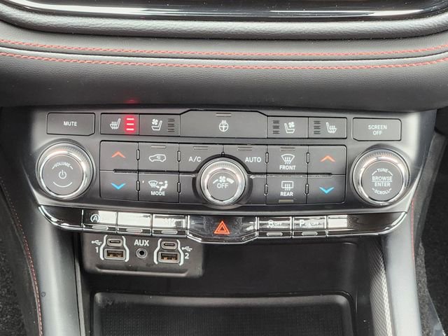 Used 2024 Dodge Durango GT image 22