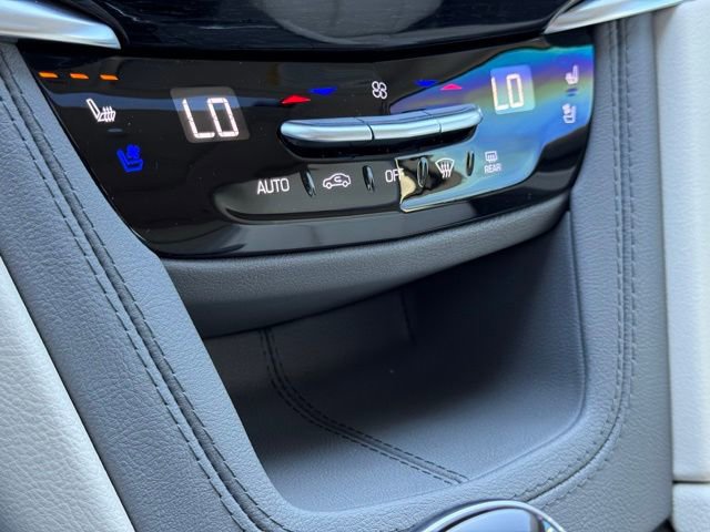 New 2025 Cadillac XT6 Premium Luxury w/ LPO, ONYX Package image 31