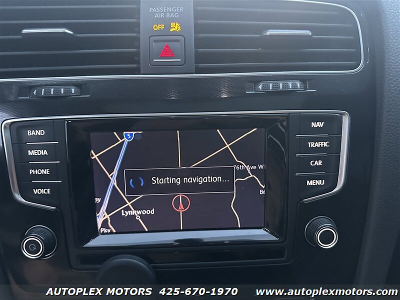 Used 2015 Volkswagen GTI 4-Door FWD image 21