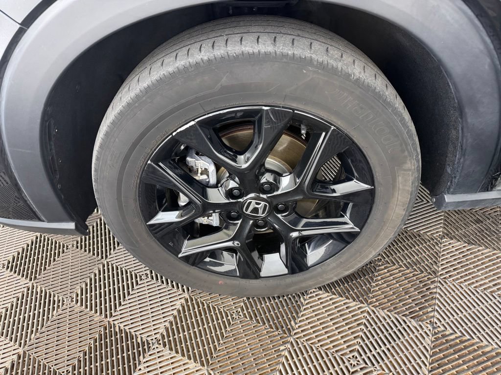Certified 2025 Honda HR-V Sport image 29