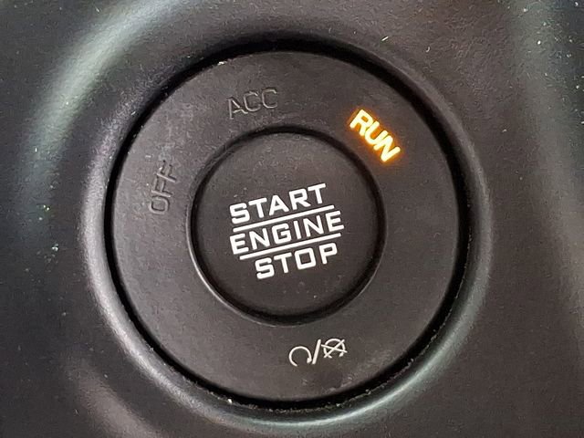 Used 2020 Jeep Wrangler Unlimited Sahara AWD/4WD image 23