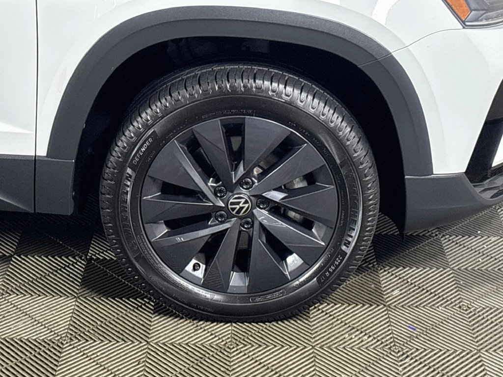 Certified 2022 Volkswagen Taos S AWD/4WD image 23