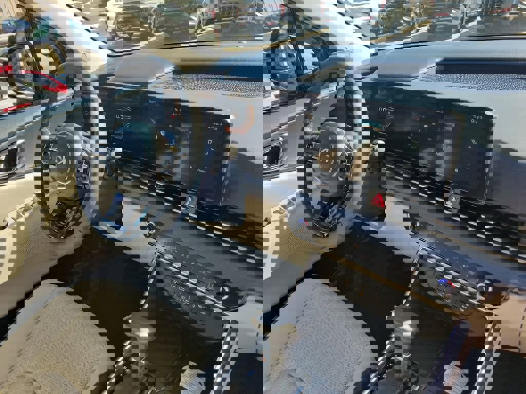 New 2026 Kia Carnival EX FWD image 8