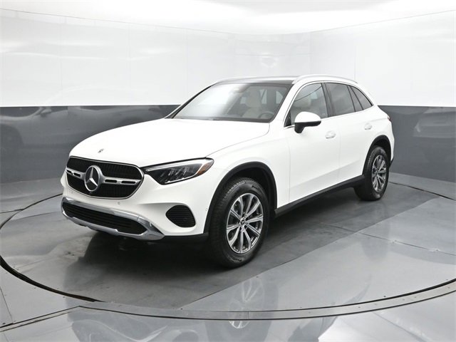 New 2025 Mercedes-Benz GLC 300