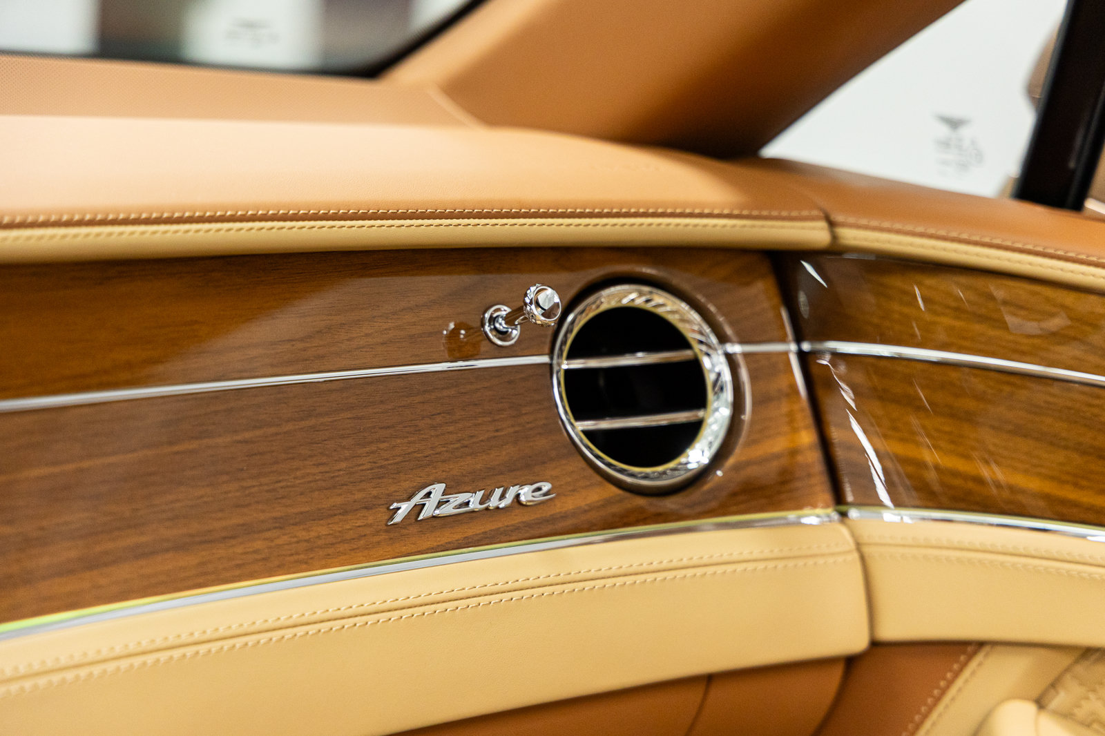 Used 2023 Bentley Continental GT Azure AWD/4WD image 51