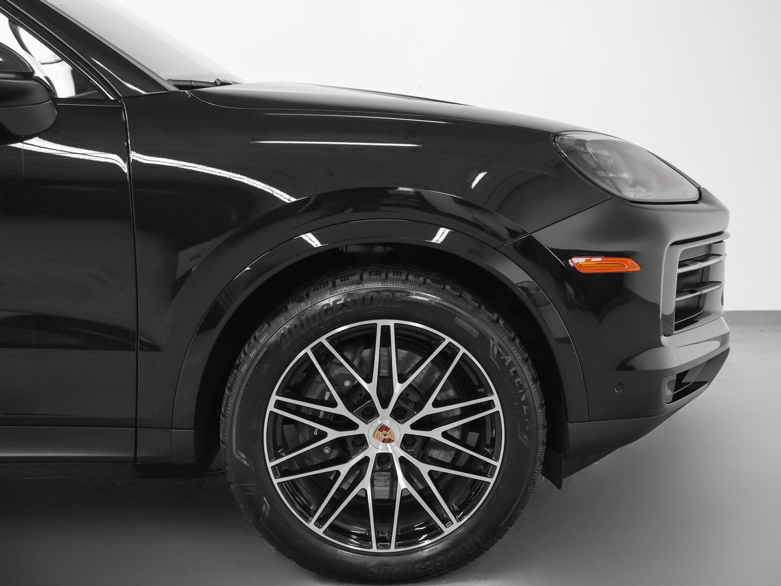 Certified 2025 Porsche Cayenne image 14