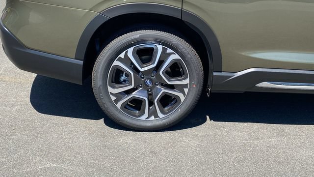 New 2026 Subaru Ascent Limited AWD/4WD image 9