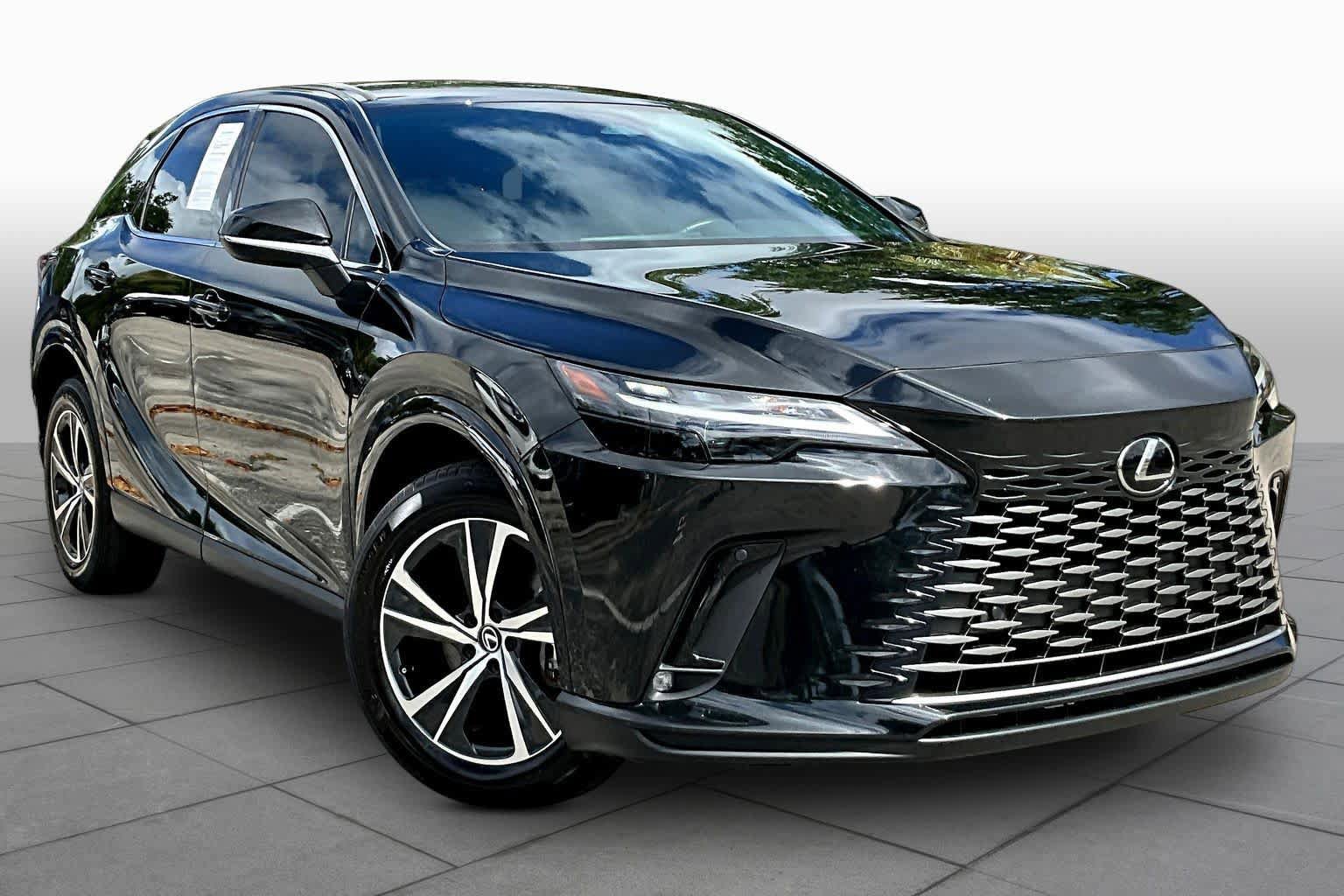 Used 2024 Lexus RX 350 FWD w/ Technology Package image 3