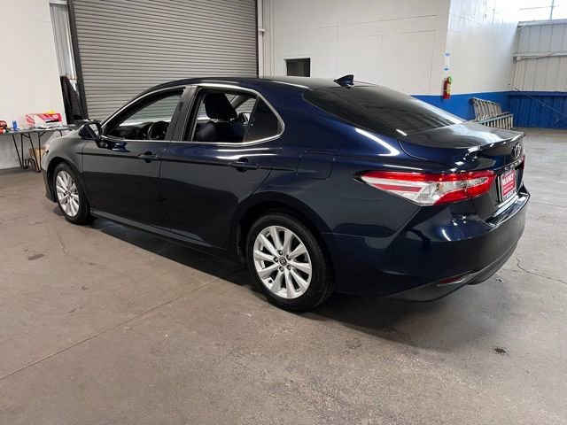 Used 2020 Toyota Camry LE FWD image 5