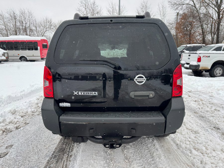 Used 2013 Nissan Xterra 4WD image 4