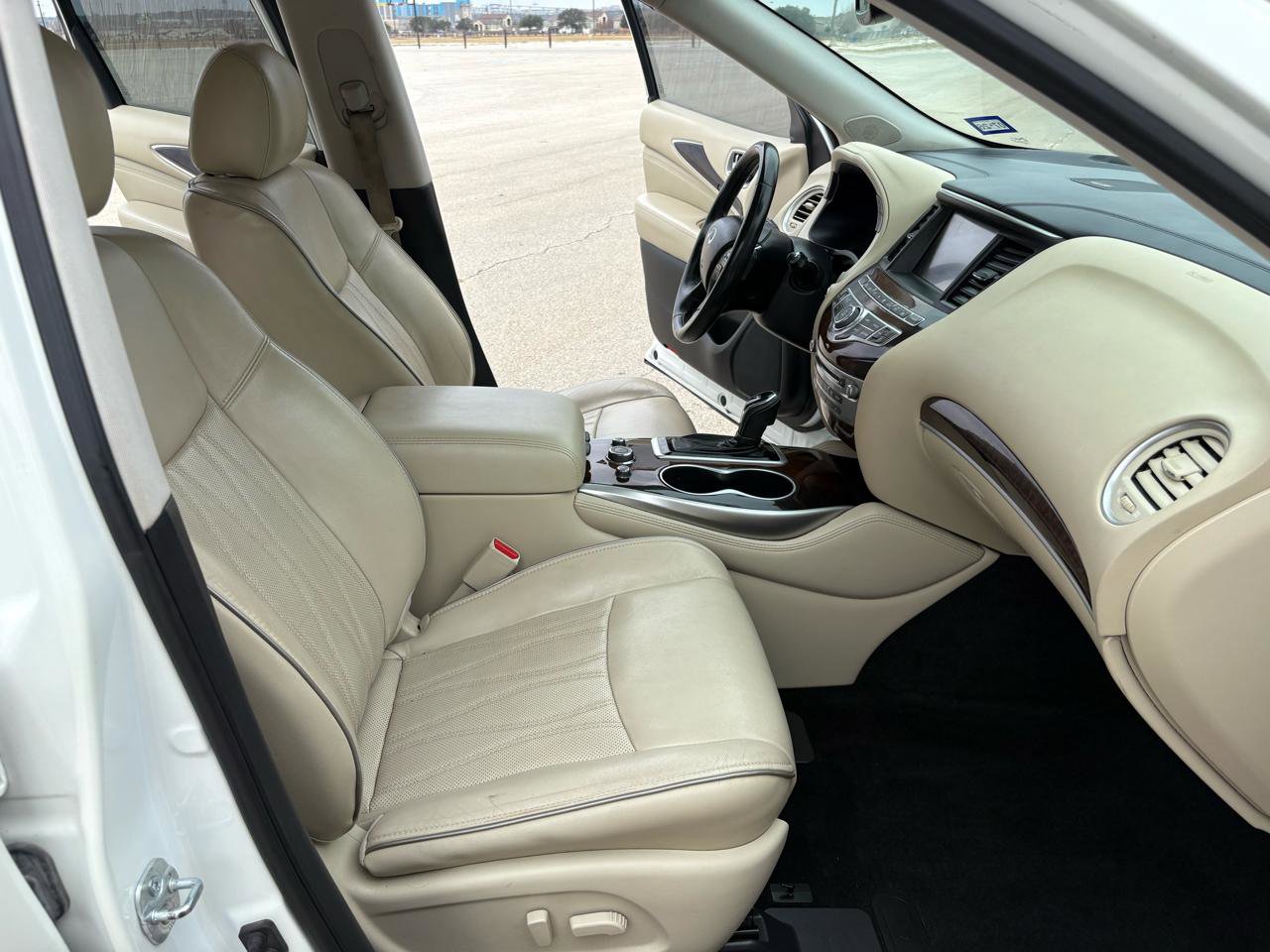 Used 2017 INFINITI QX60 FWD w/ Deluxe Technology Package image 23