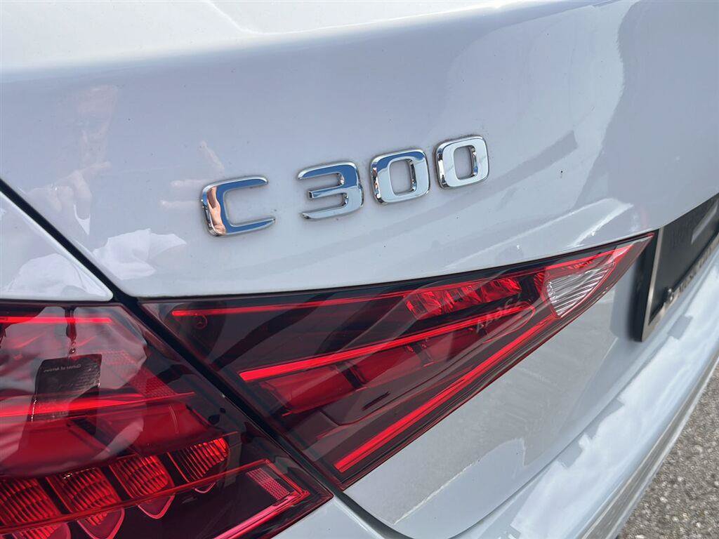 Used 2025 Mercedes-Benz C 300 Sedan image 15
