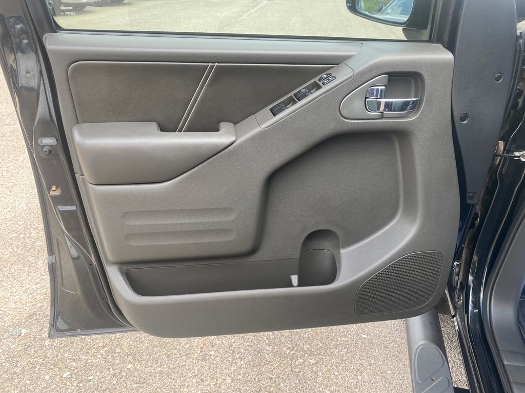 Used 2019 Nissan Frontier PRO-4X w/ Pro-4x Luxury Package AWD/4WD image 19