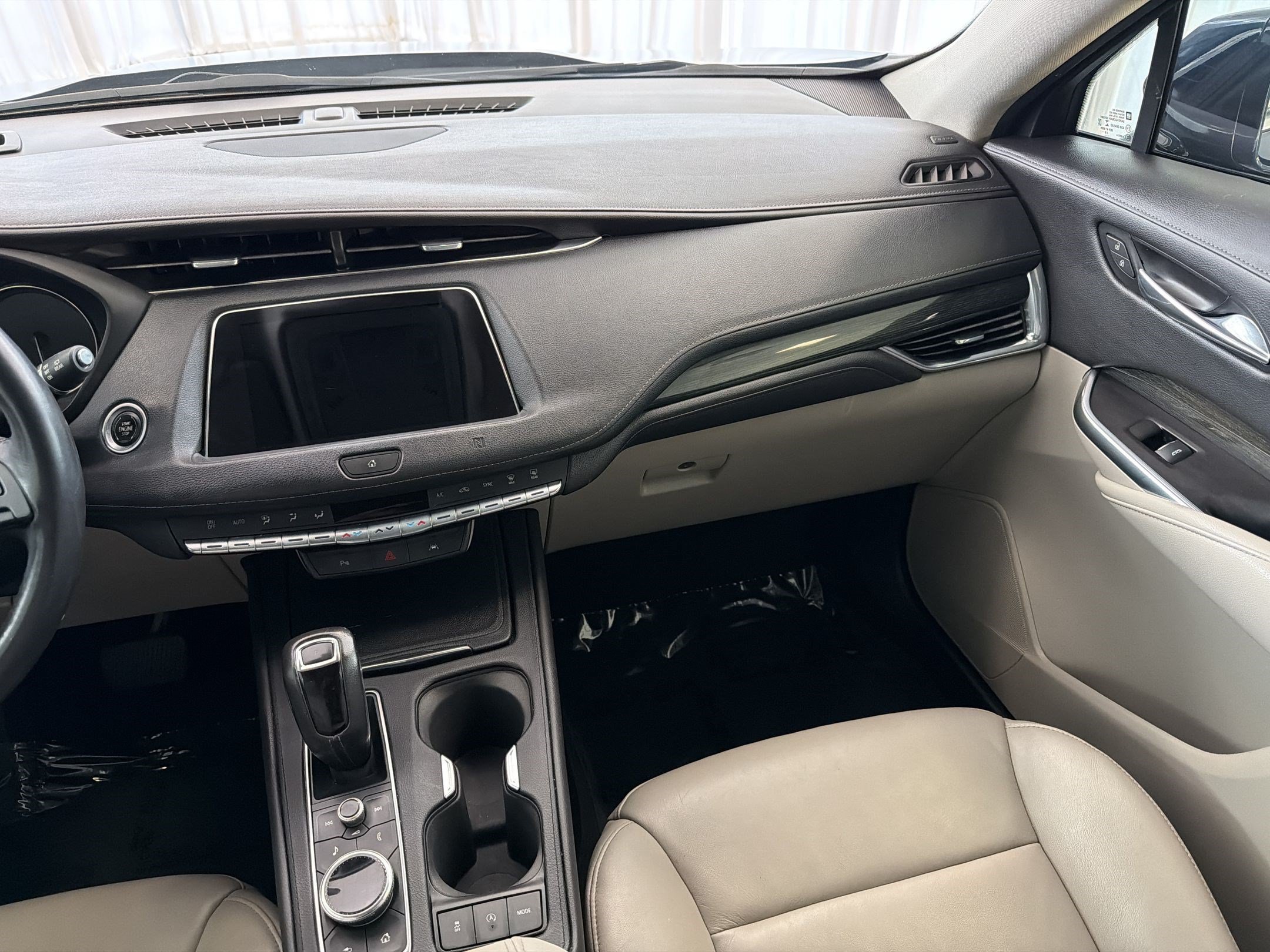 Used 2019 Cadillac XT4 Premium Luxury w/ Driver Awareness Package FWD image 27