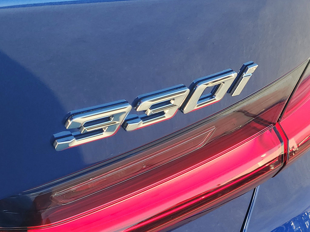 Used 2026 BMW 330i Sedan w/ M Sport Package RWD image 7